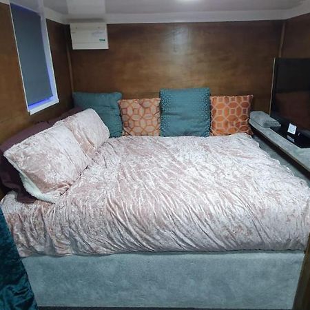 Adorable Private Suite With Free Street Parking Leicester Luaran gambar